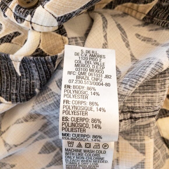 Quiksilver Waterman Collection Hawaiian Shirt Size M Black Beige Floral Print - Picture 5 of 5